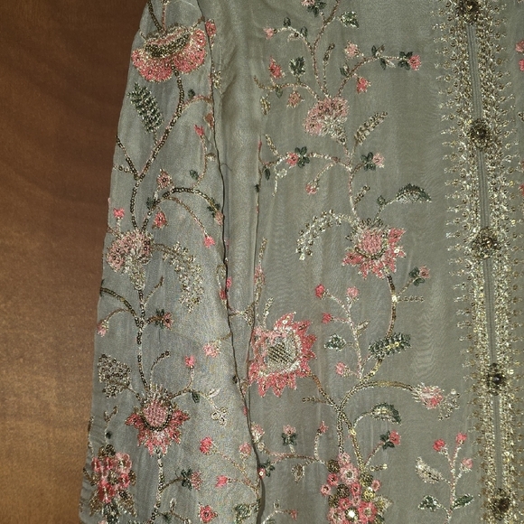 Floral Embroidered Salwar Kameez - Picture 4 of 6